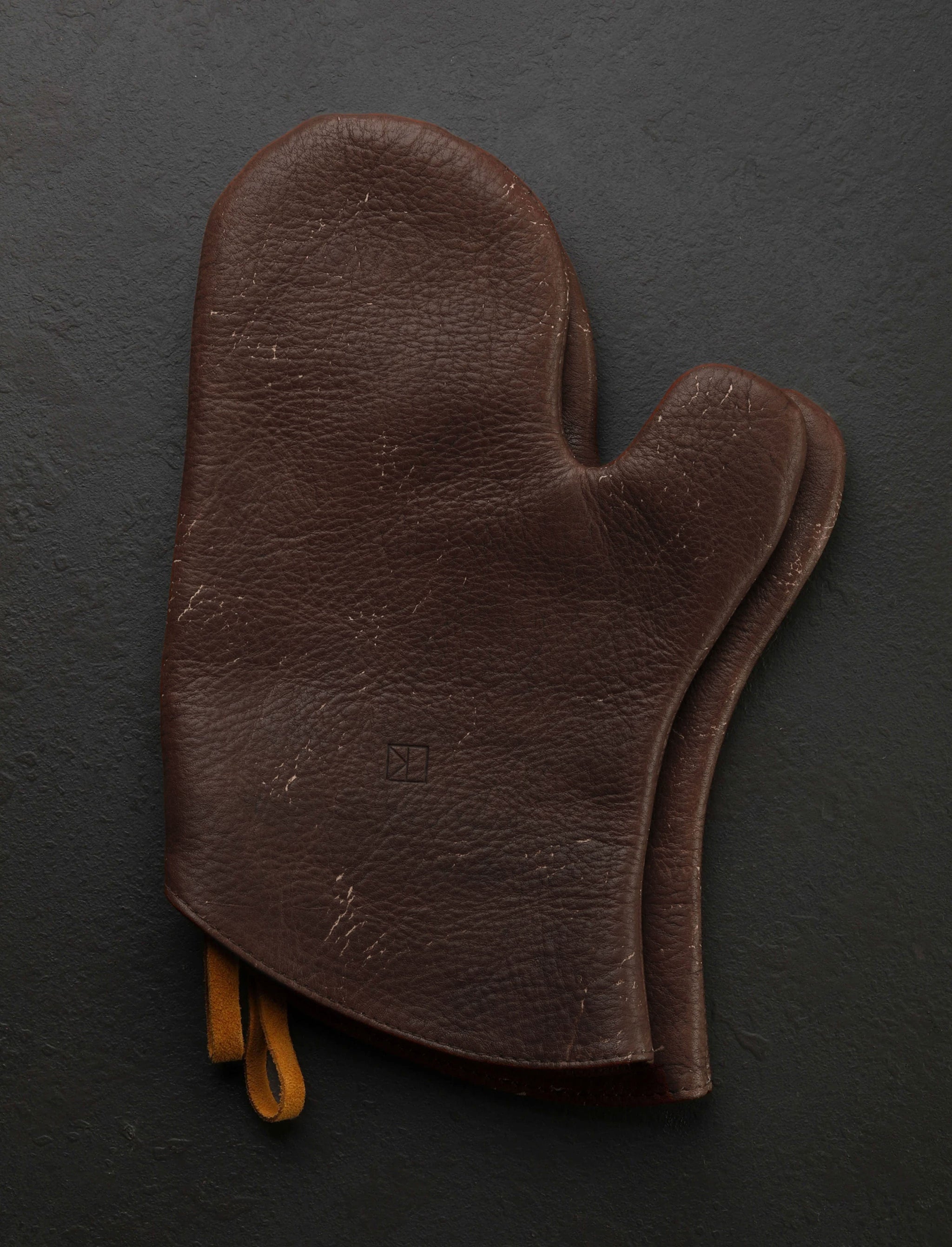 Linny Kenney Leather - New Hampshire Accessories & Apparel English Walnut Leather Oven Mitts