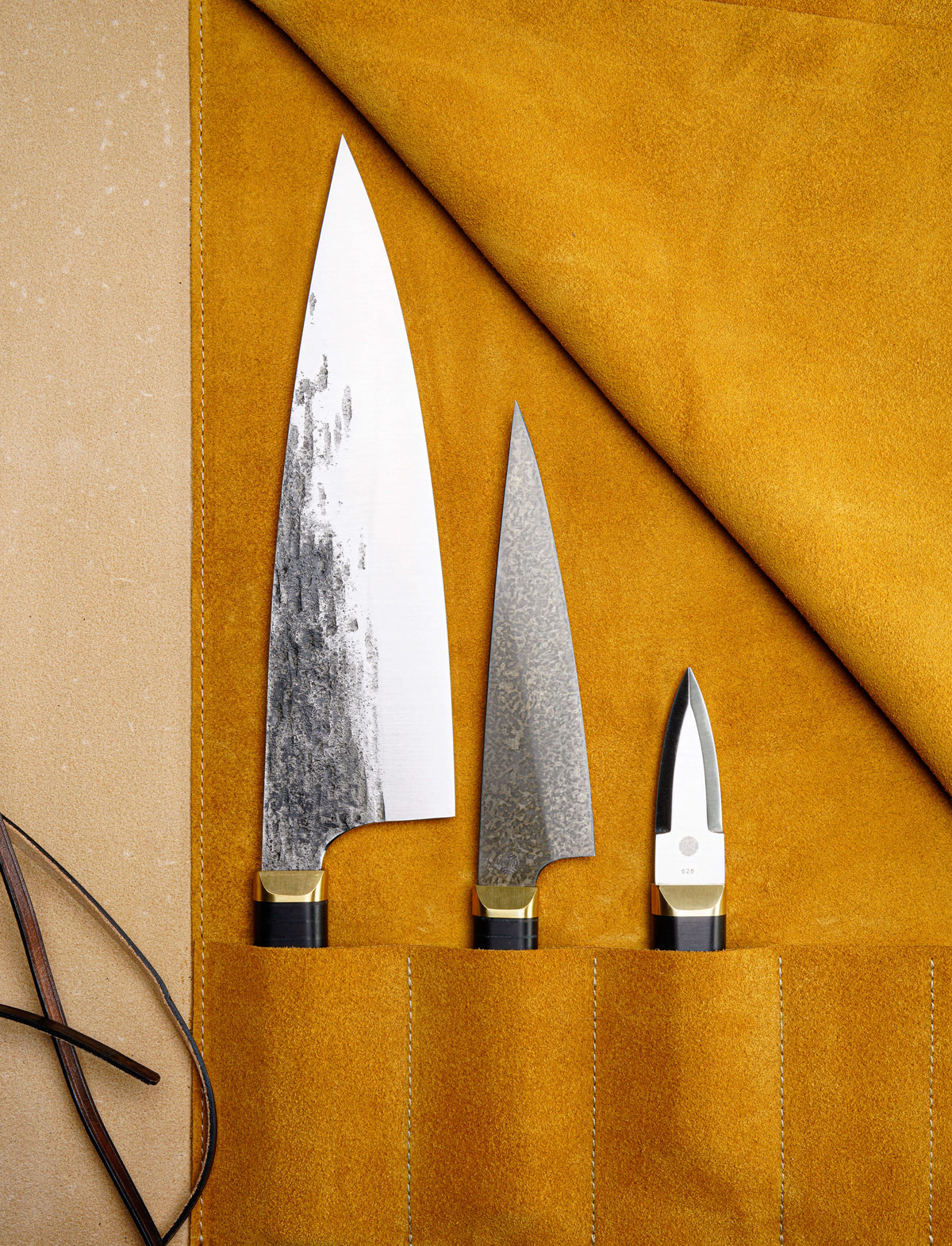 Linny Kenney Leather - New Hampshire Accessories & Apparel Leather 5-Slot Knife Roll
