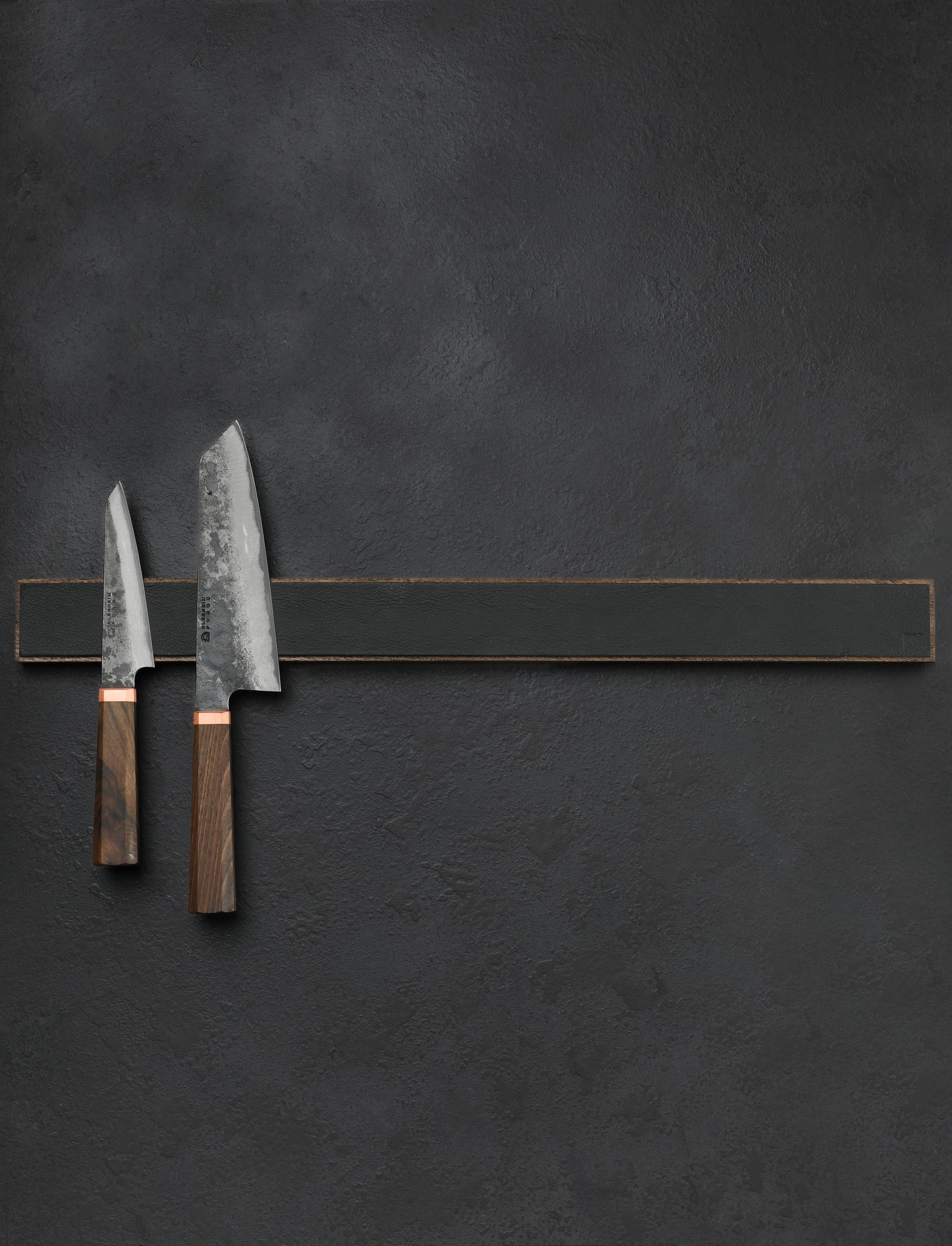Piotr the Bear - Sweden Accessories & Apparel 60 cm / 23.6" Leather & Oak Magnetic Knife Rack