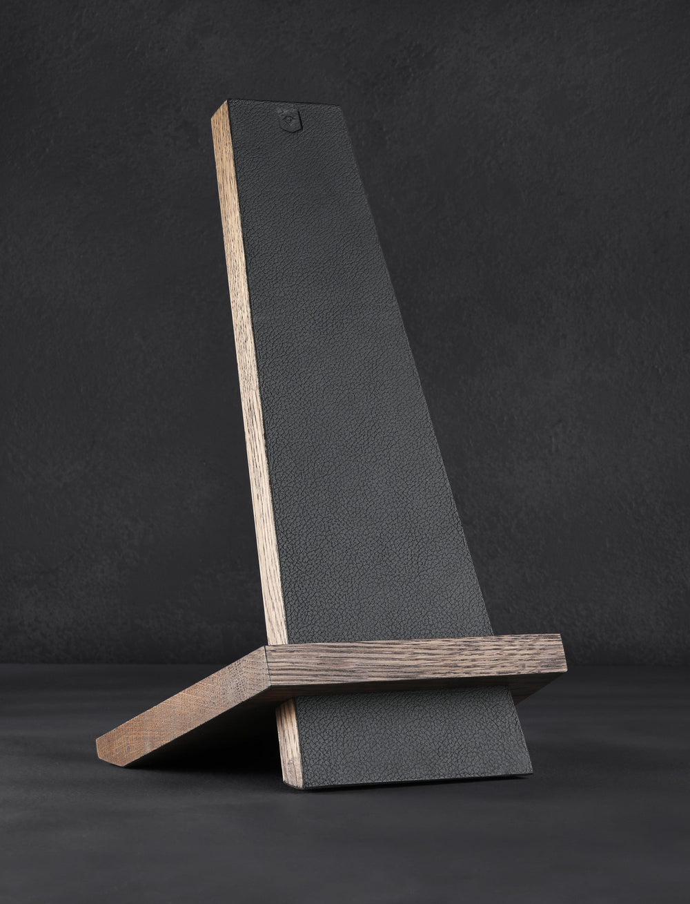 Piotr the Bear - Sweden Accessories & Apparel Leather Countertop Knife Stand