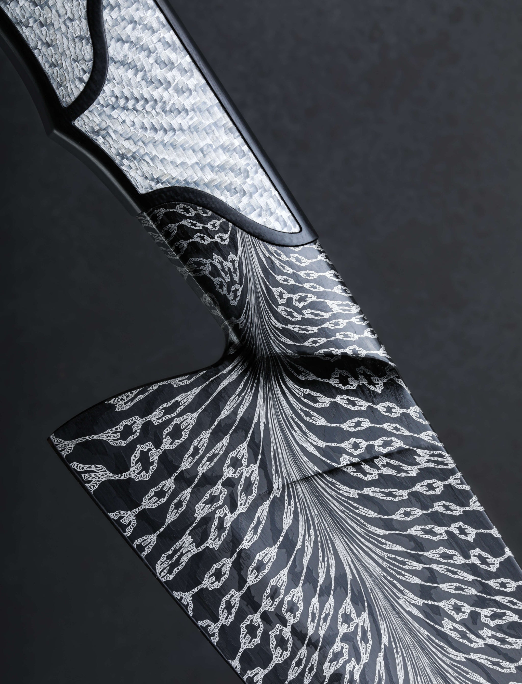 Salem Straub - Washington Chef & Gyuto Feathered Chains Silver Chef 247mm