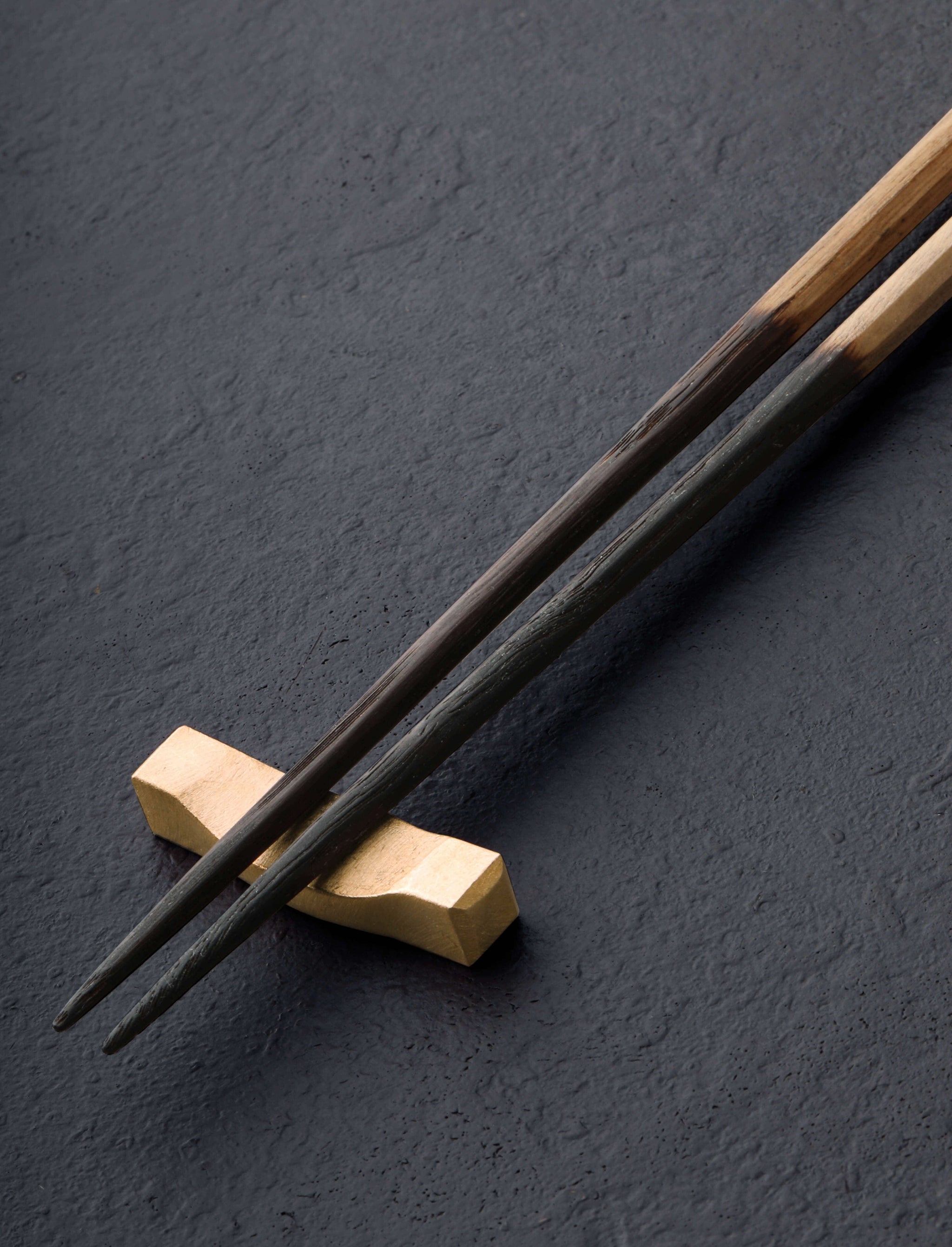 ME Speak Design - Georgia Chopsticks Half Charred Hashi Chopsticks & Rest