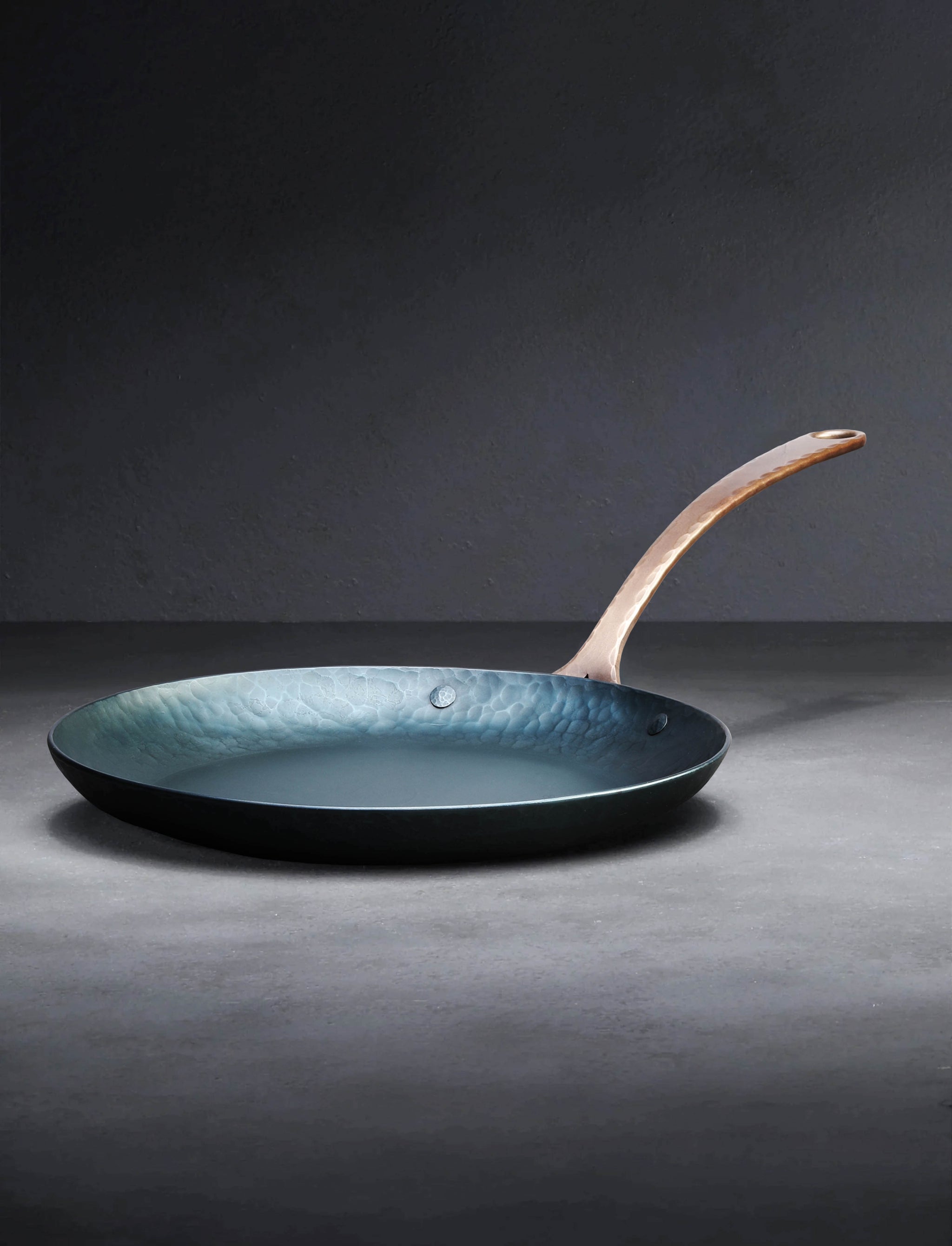 Blanc Creatives - Virginia Cookware 11 inch Bronze Heritage Carbon Skillet