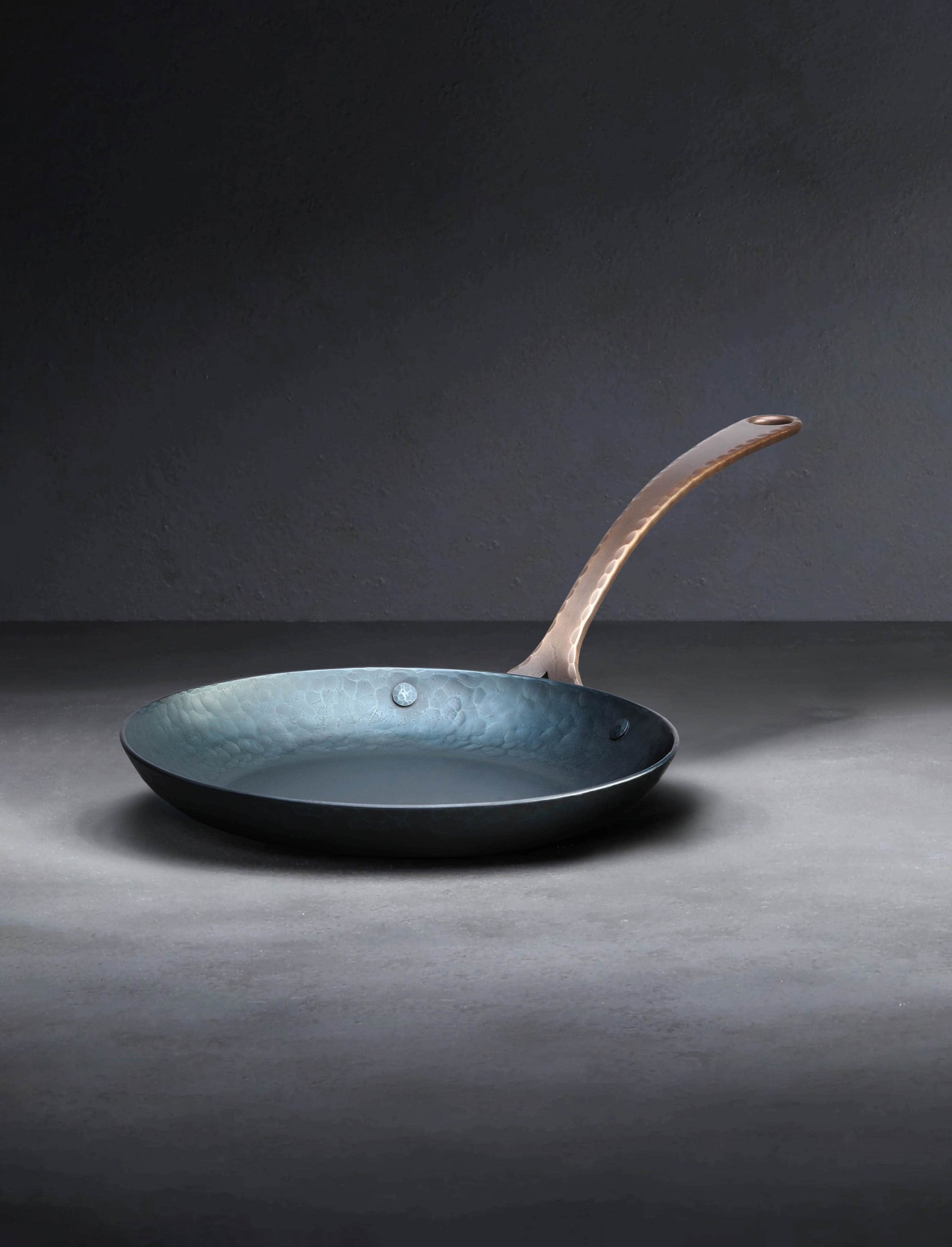 Blanc Creatives - Virginia Cookware 9 inch Bronze Heritage Skillet