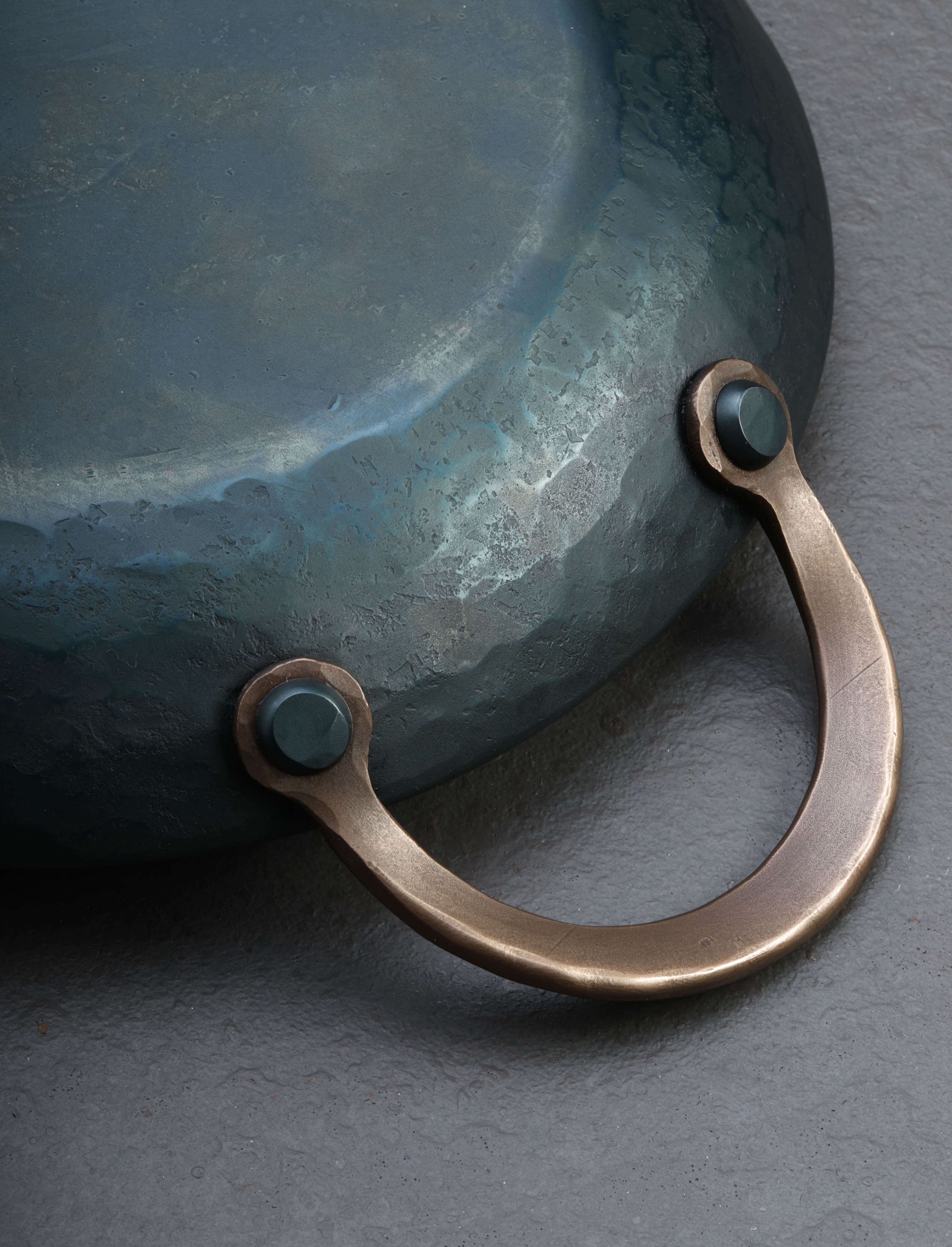 Blanc Creatives - Virginia Cookware Bronze Handle Heritage Roaster