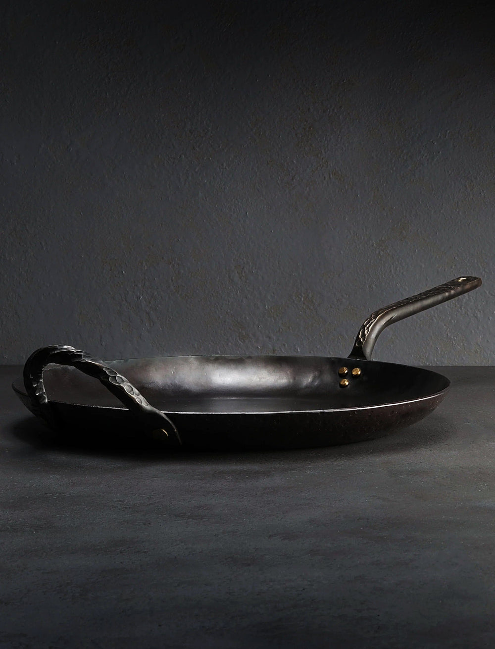 Stage Coach Farm Forge - Oregon Cookware 13 inch Silver Carbon Steel Skillet