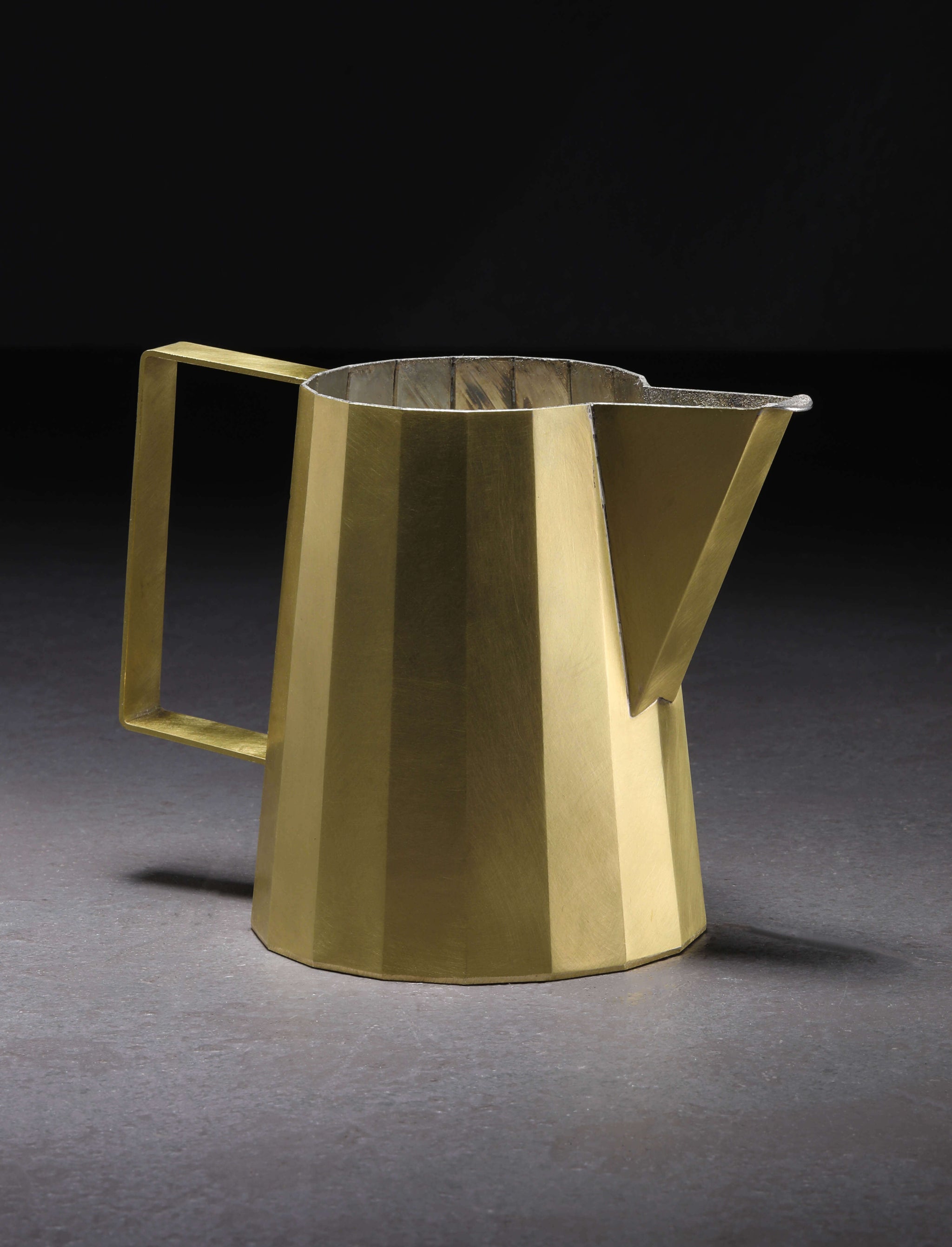 Kenny Son, Studiokyss - Australia Barista's Brass Milk Jug