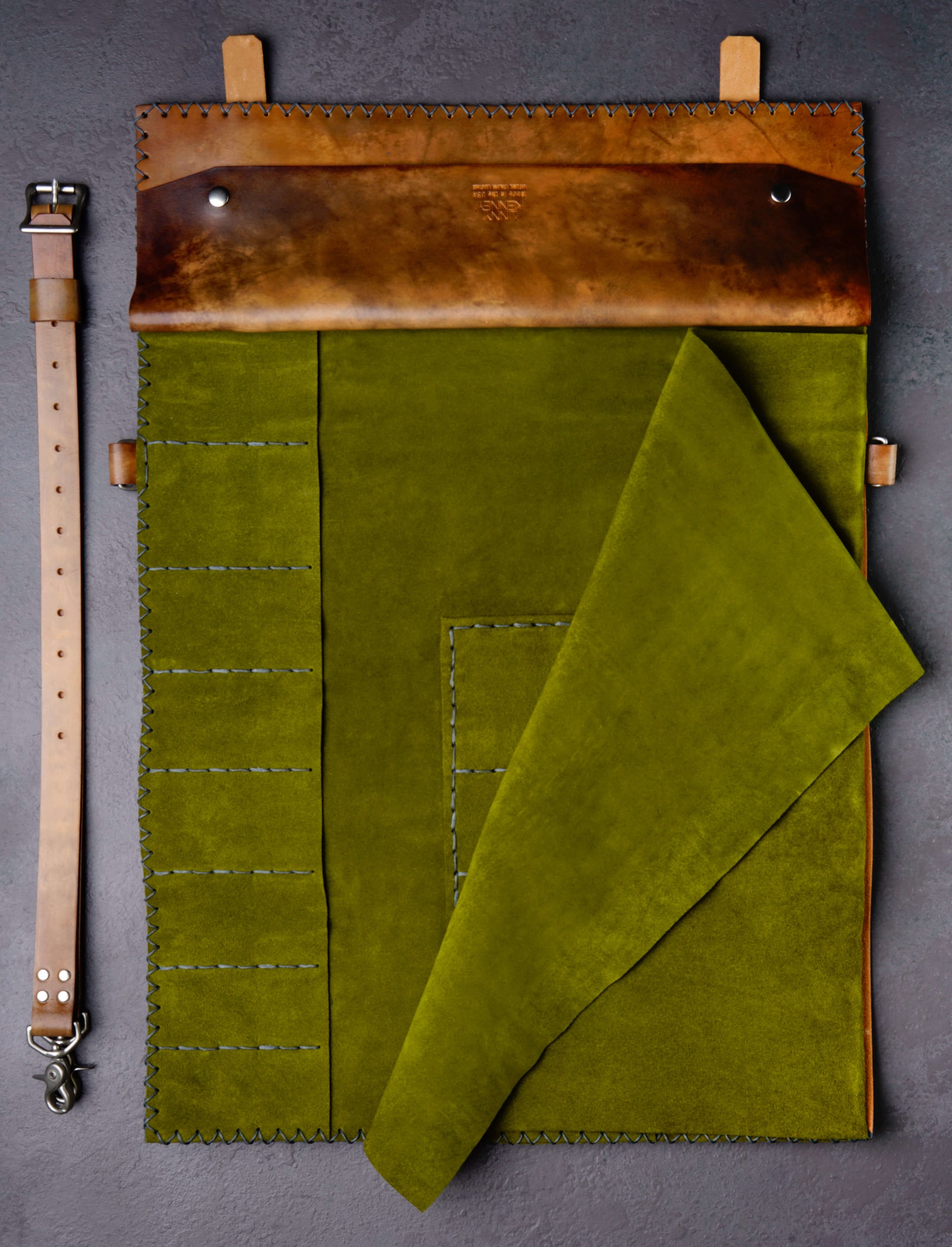 Linny Kenney Old Timber Leather Knife Roll