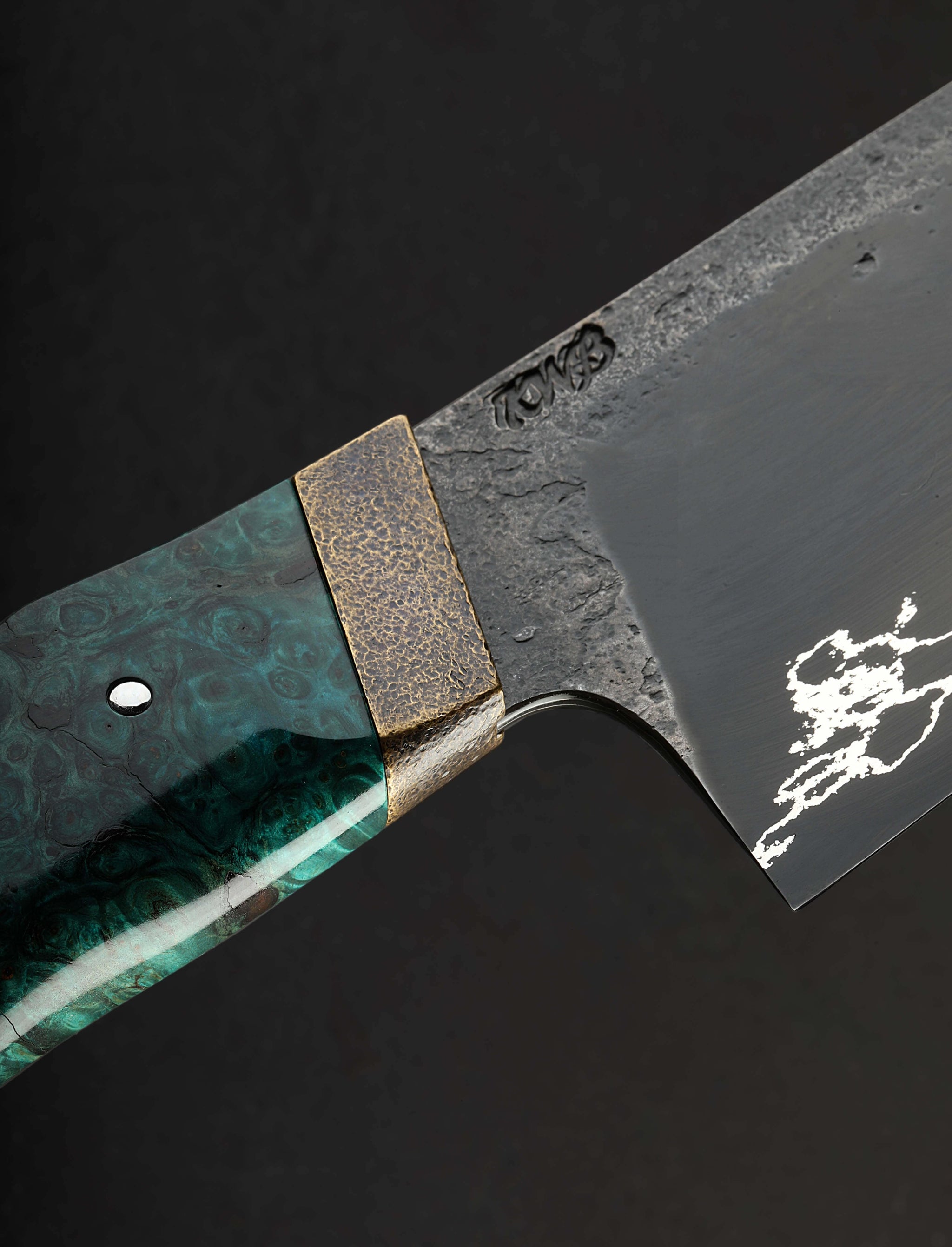 Korben Bloomfield - United Kingdom Santoku & Bunka Teal Silvervine Santoku 242mm