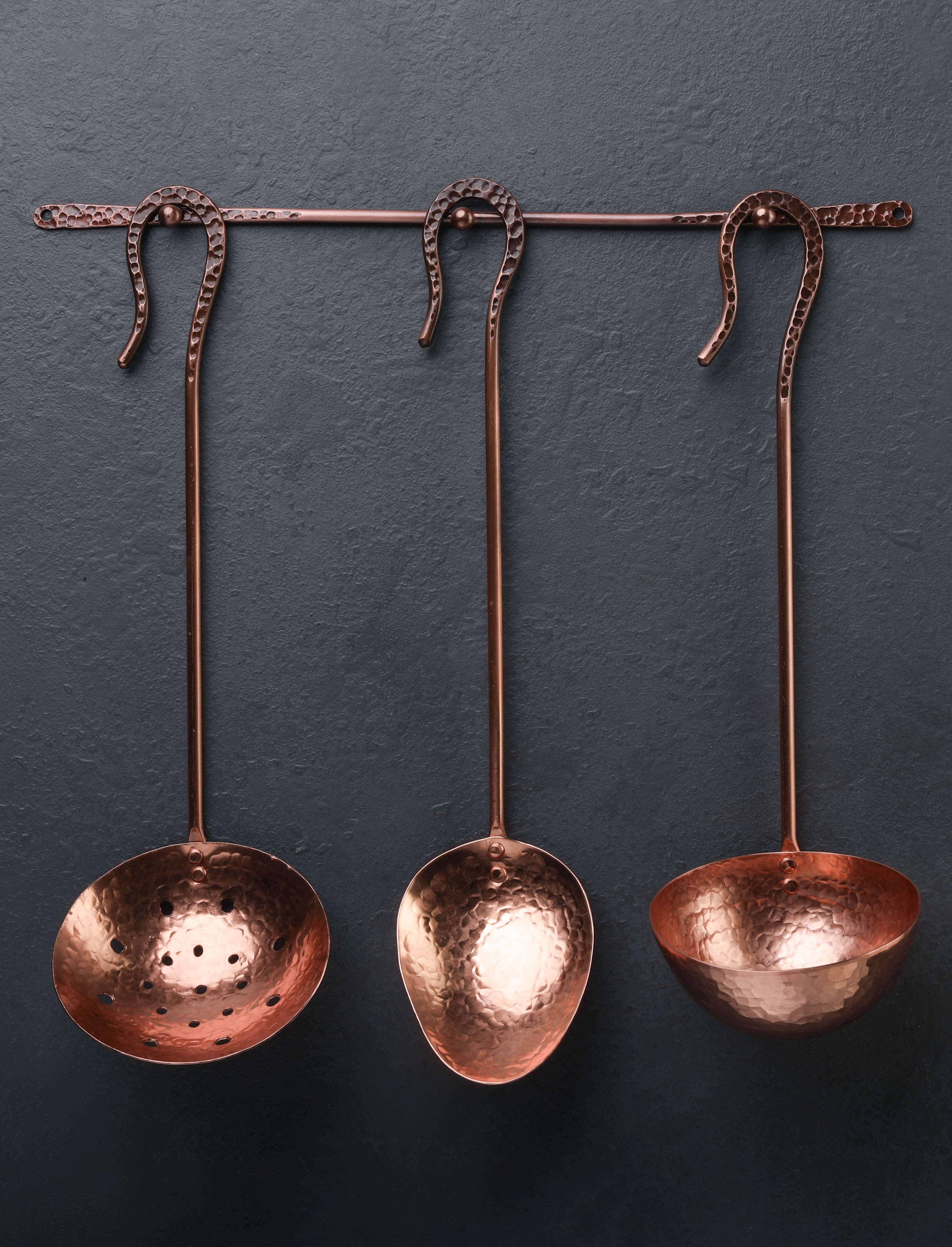 Copper Serving Set Wall Rack | Eatingtools