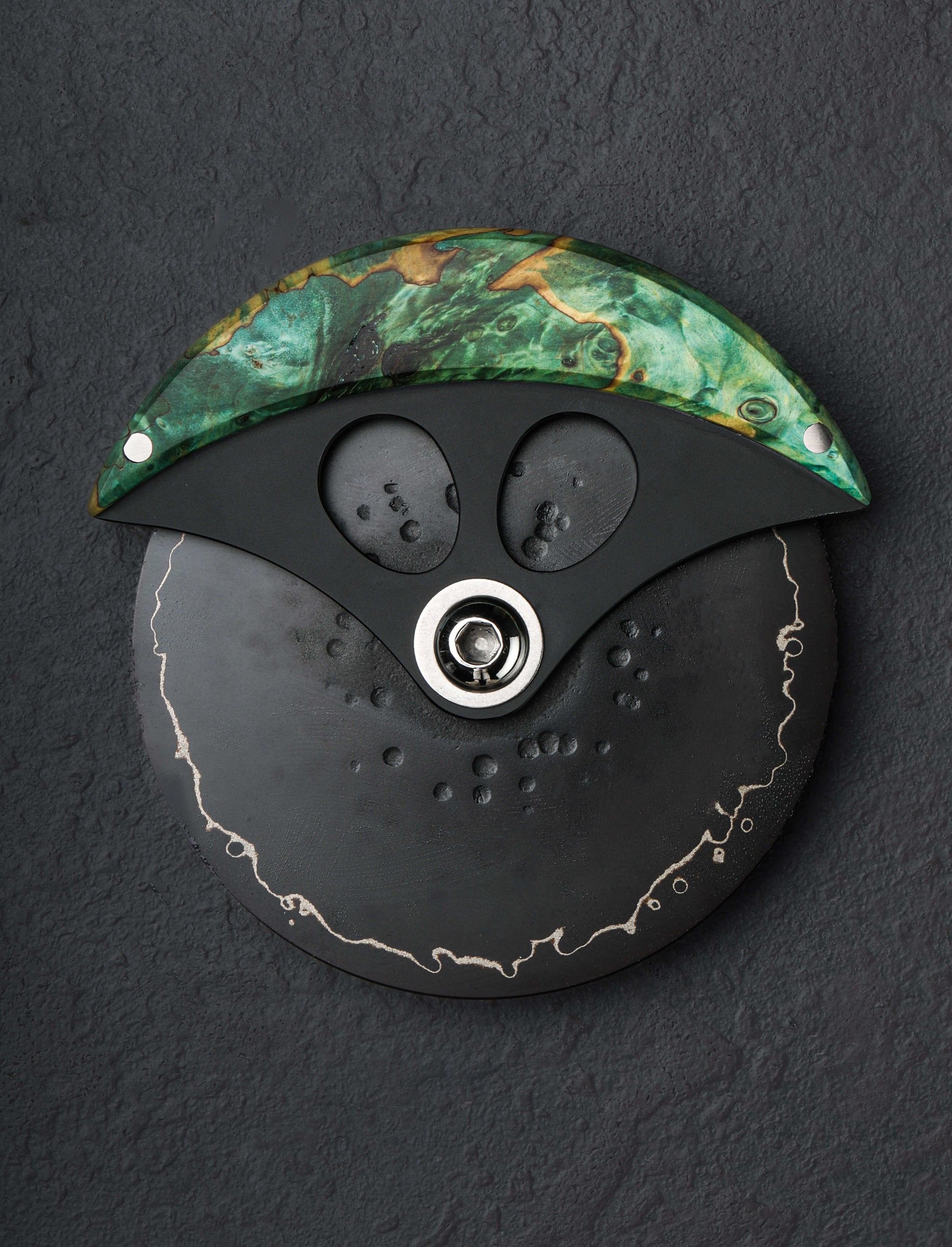 Korben Bloomfield - United Kingdom Specialty Knives Understory Pizza Wheel