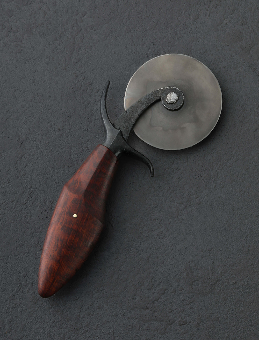 Toma Fenes - Romania Specialty Knives Snakewood Pizza Cutter