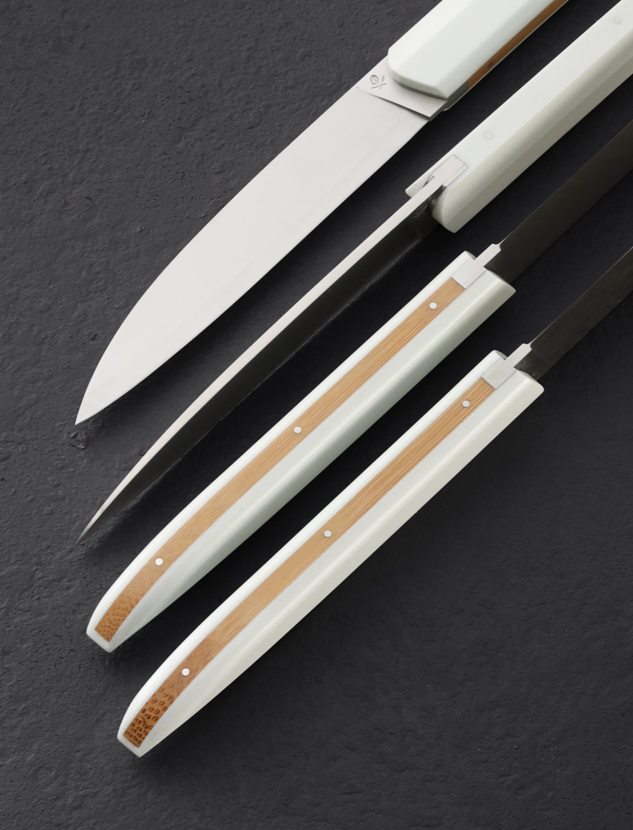 Roland Lannier - France Table Knives White & Bamboo Steak Knife Set
