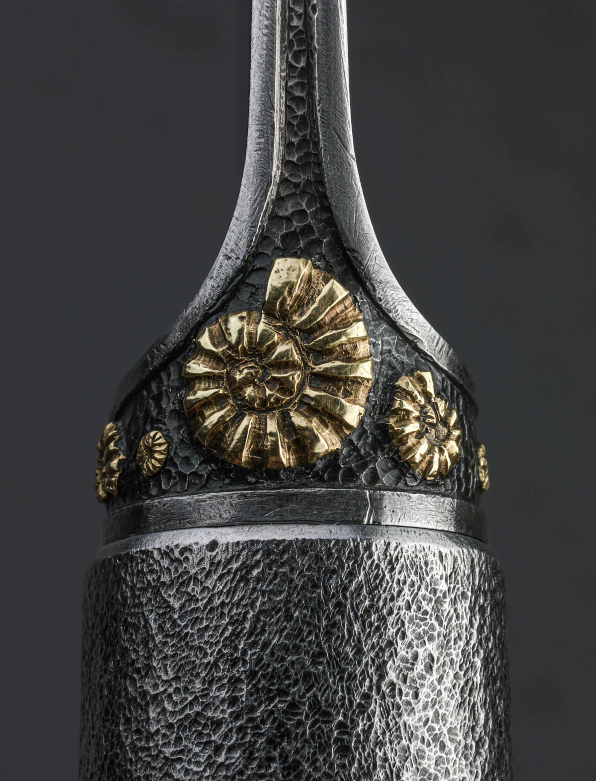 Dylan Ambrosini - Illinois Utility & Petty Ammonite Petty Chef 165mm